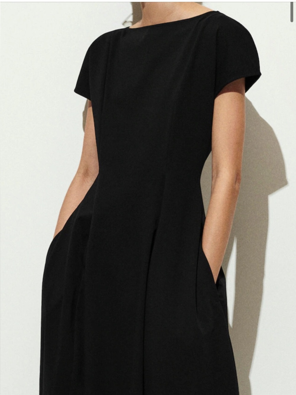 COS SCULPTURAL JERSEY MIDI DRESS M